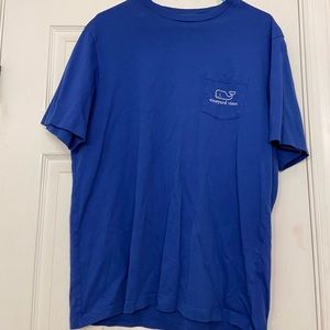 Vineyard Vines tshirt